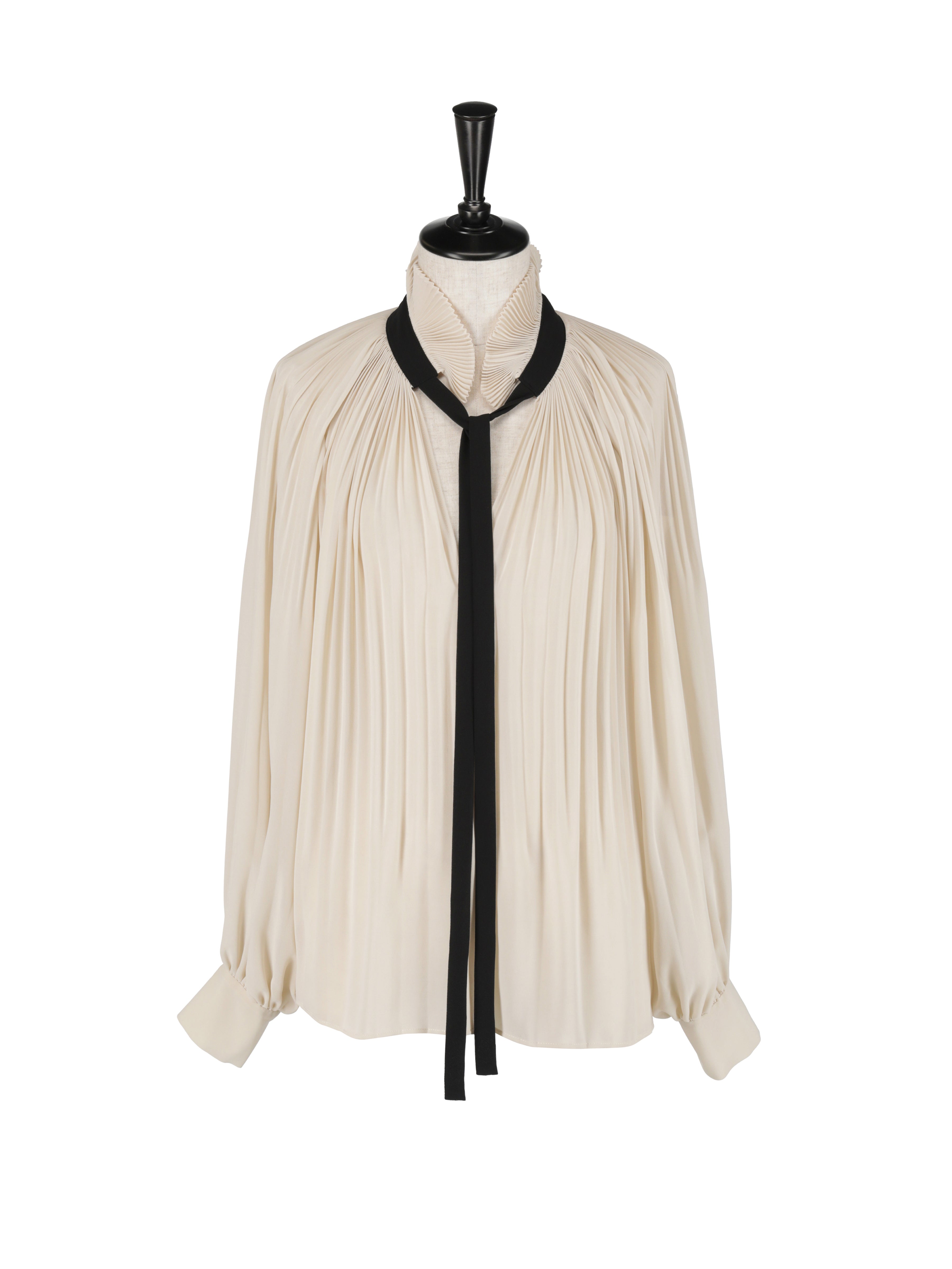 プリーツフリルカラーブラウス*ブラックリボン