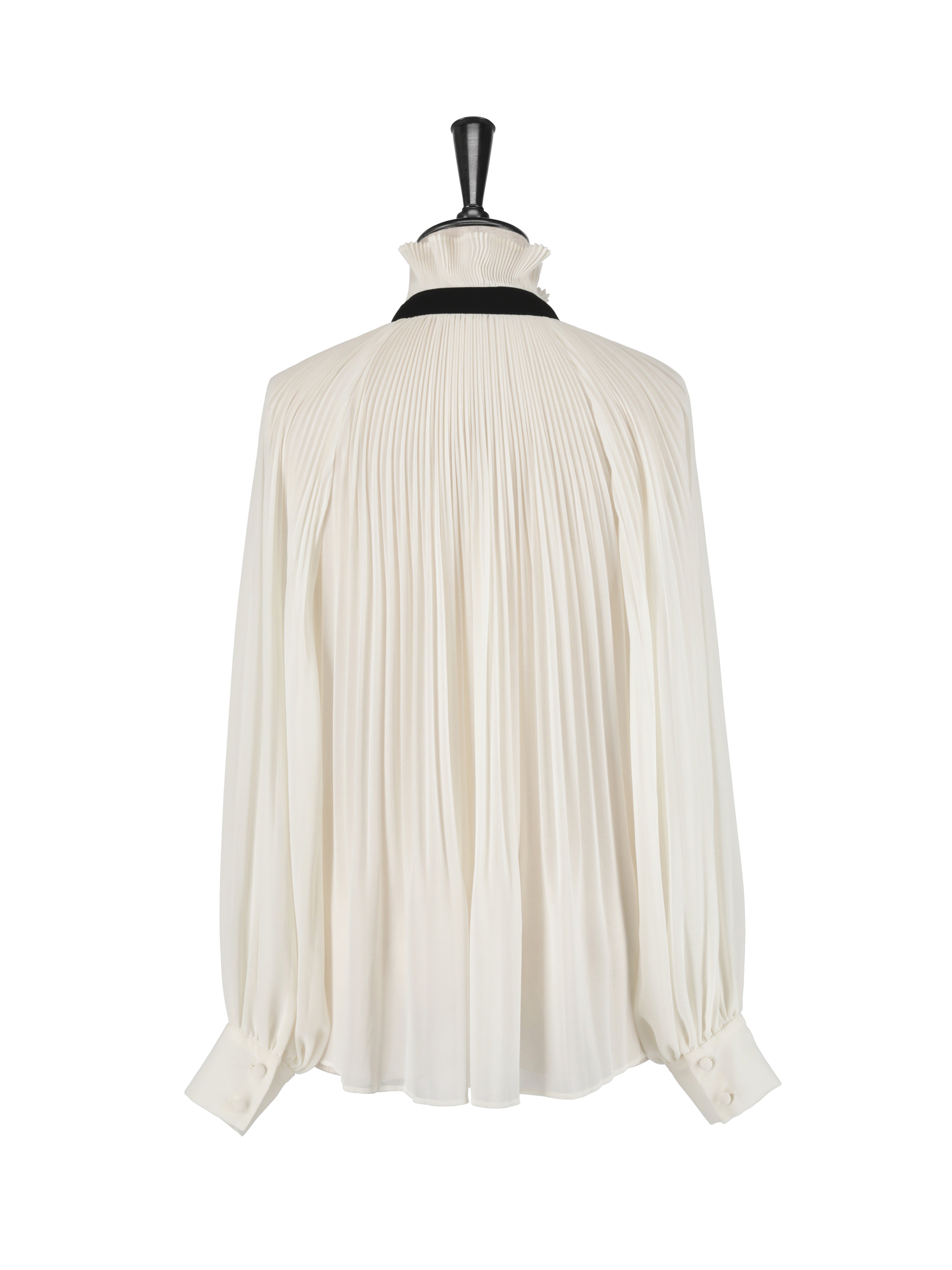 プリーツフリルカラーブラウス*ブラックリボン