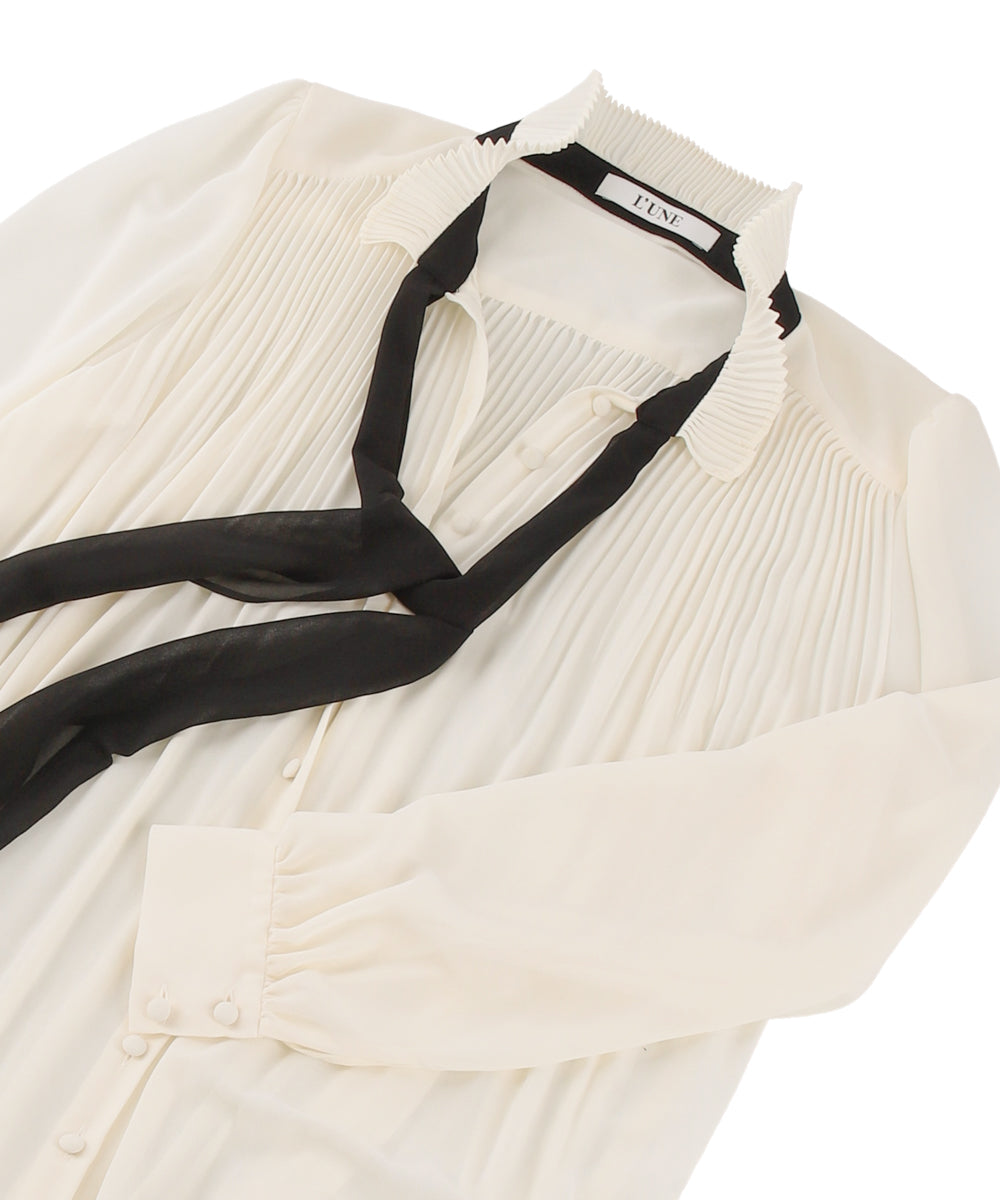 Puff sleeve pleated blouse *Black bow