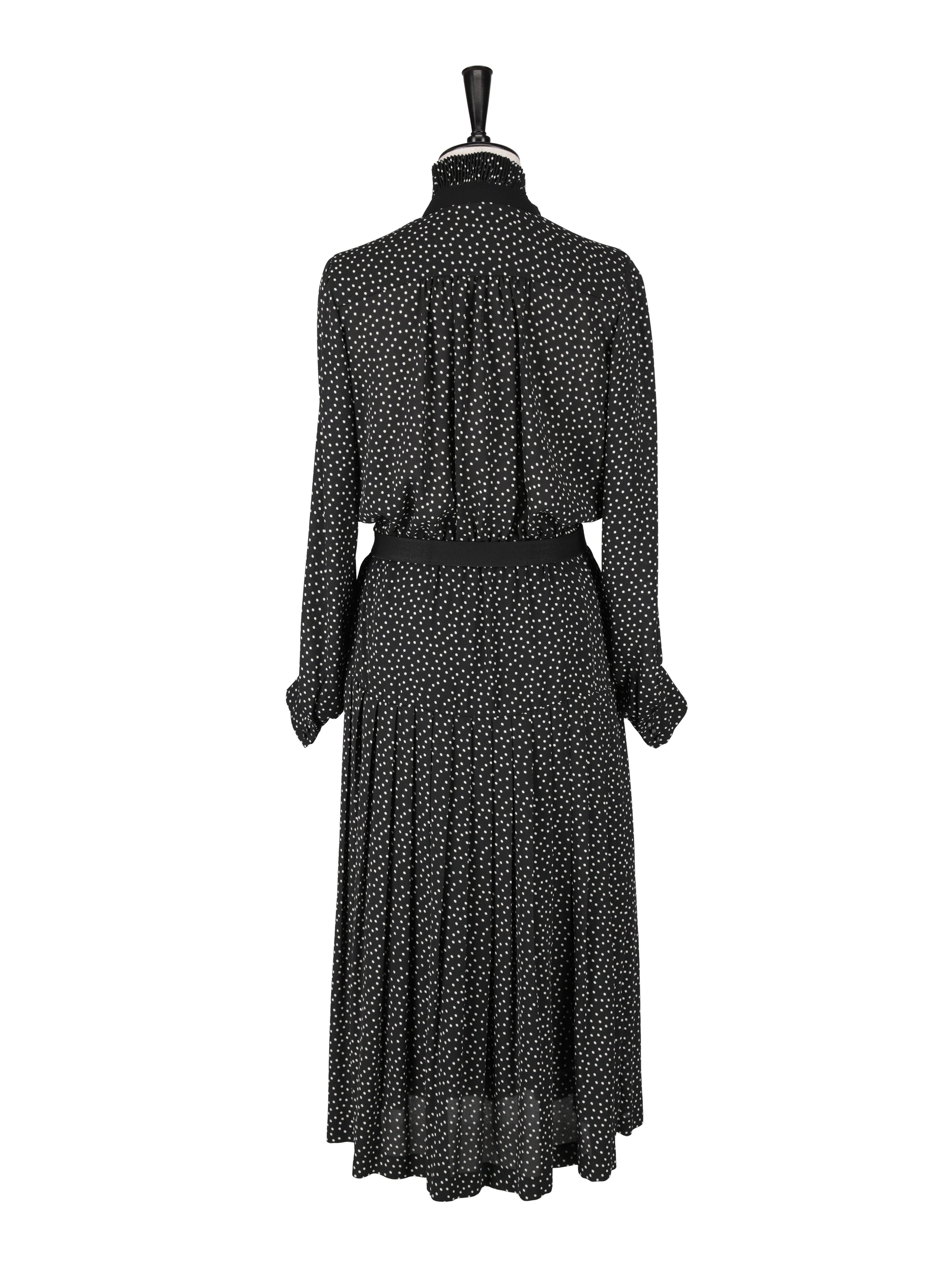 Crepe dot print pleated dress