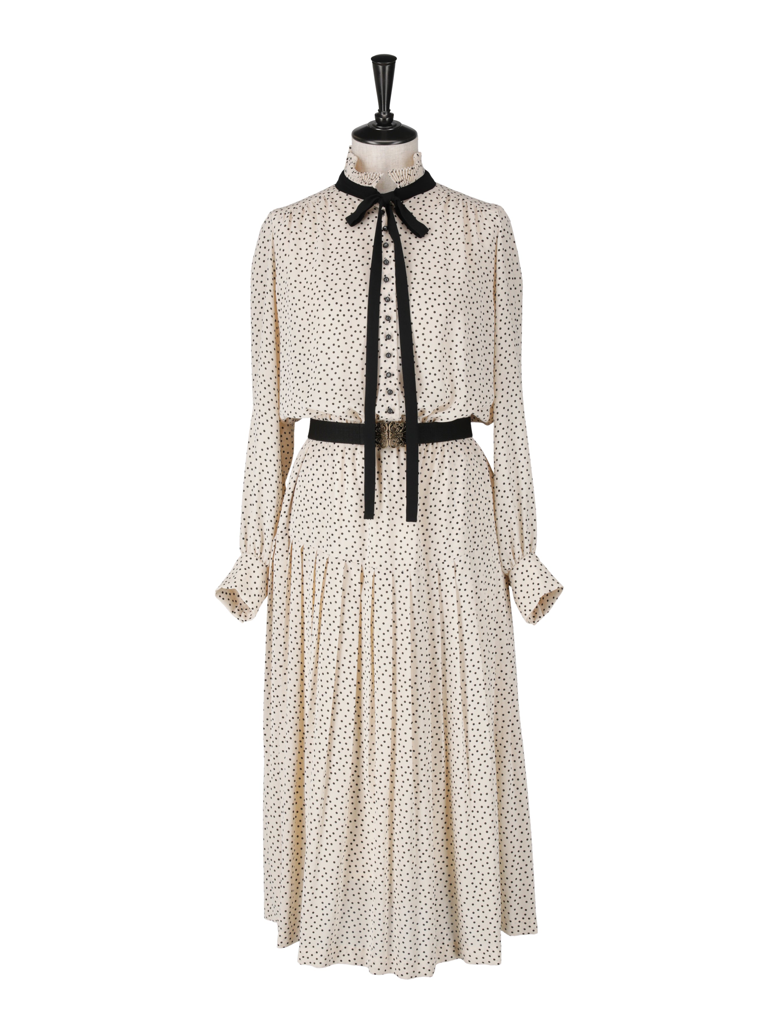 Crepe dot print pleated dress