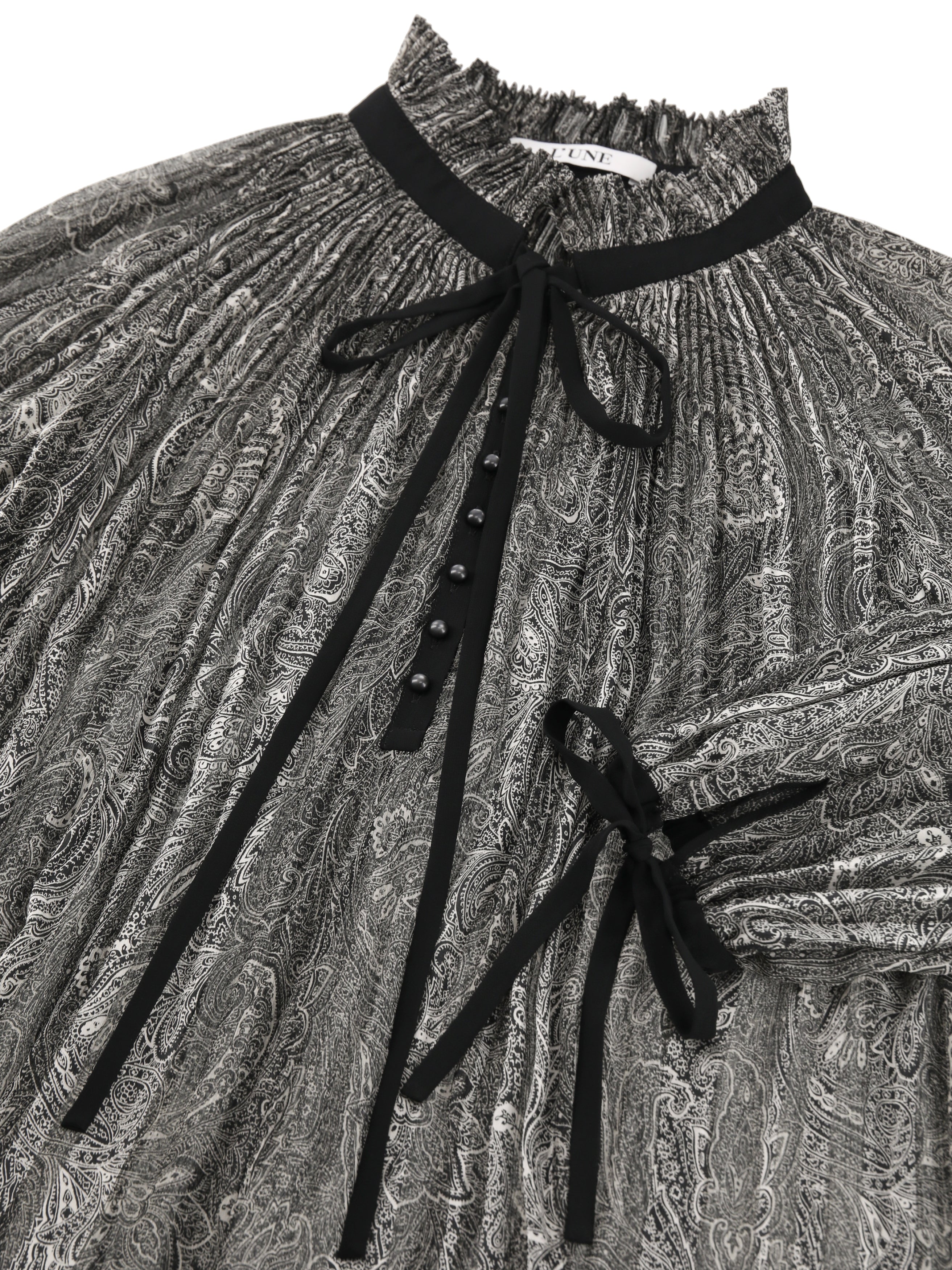 プリーツブラウス(ペイズリープリント)