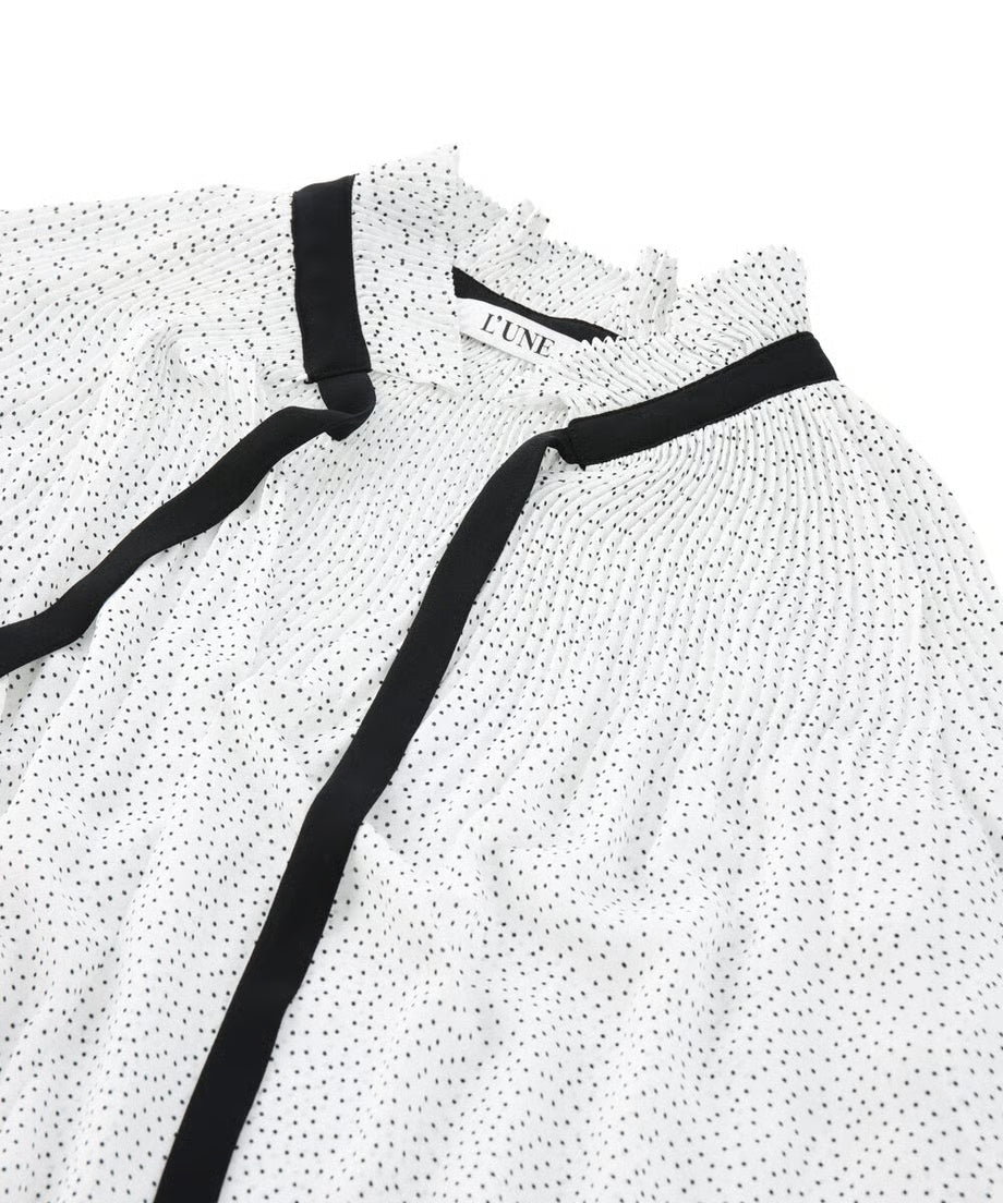 タイニードットプリントプリーツブラウス