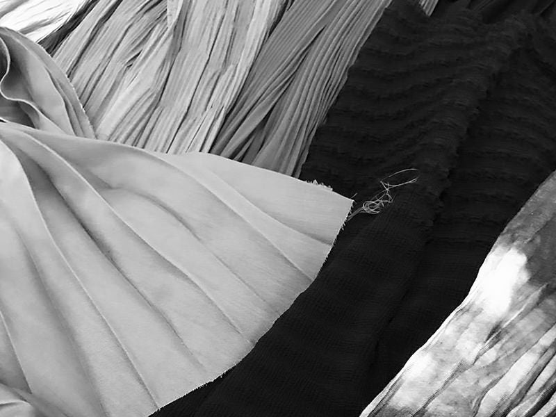 Plissage et Fleur 1 (プリーツと花）