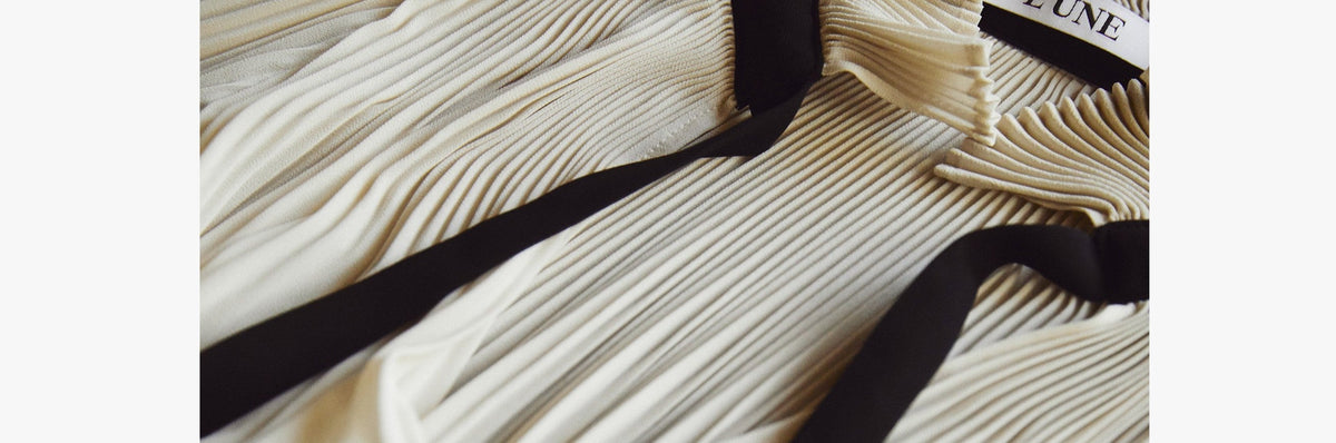 PLEATED ITEM