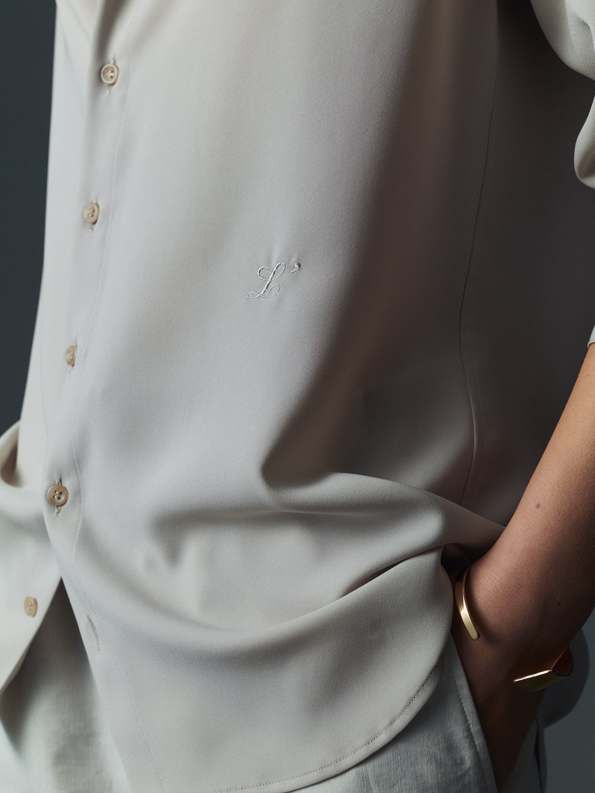 ドレスシャツ・イニシャル [L']