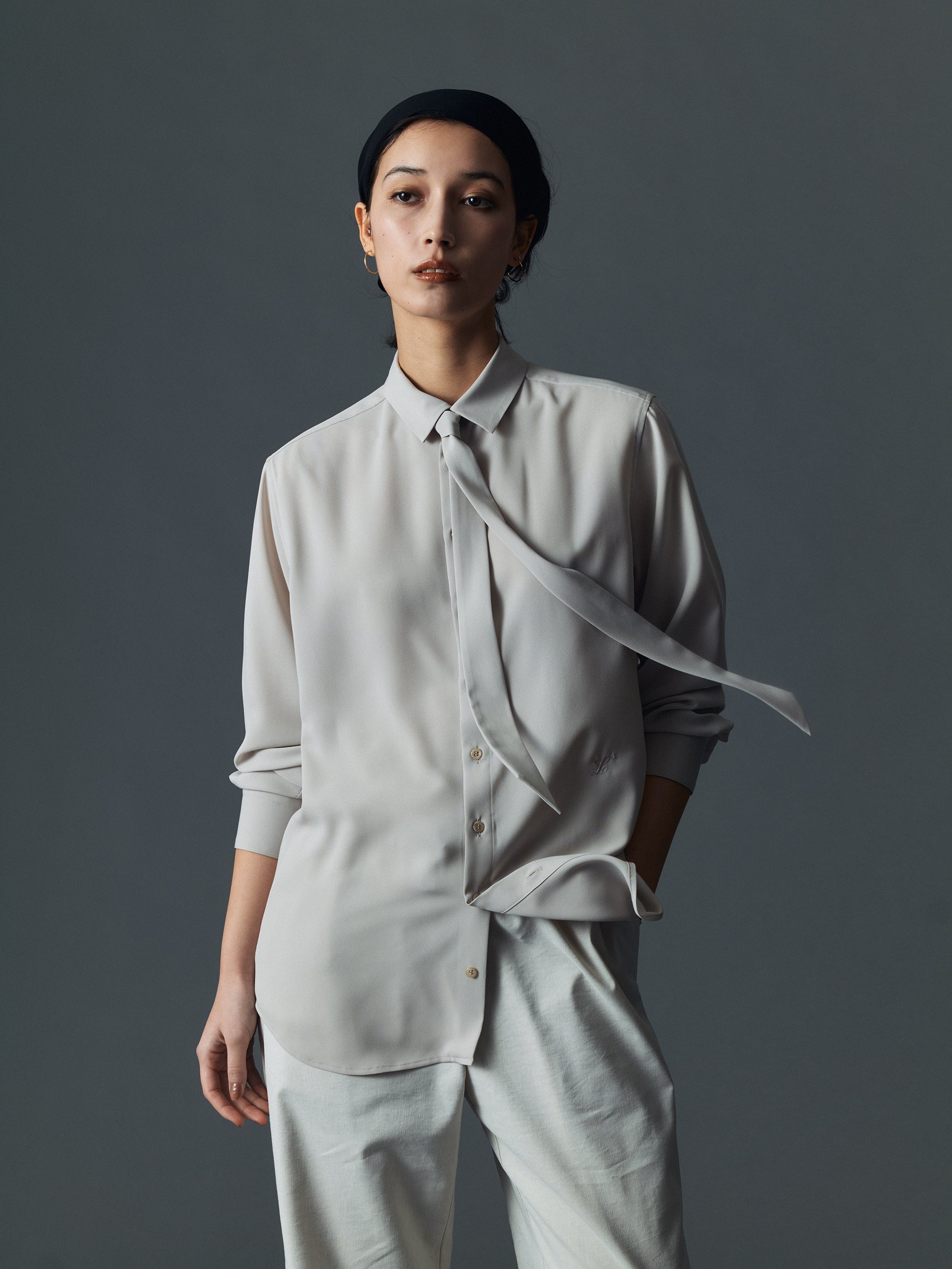 BLOUSES / TOPS