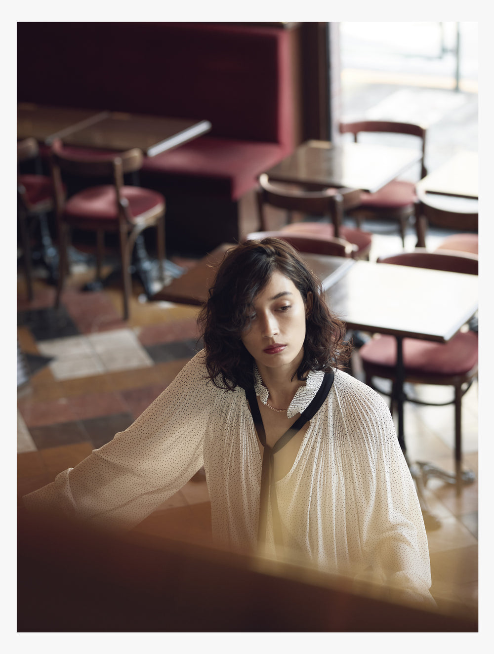 プリーツブラウス（タイニードット）