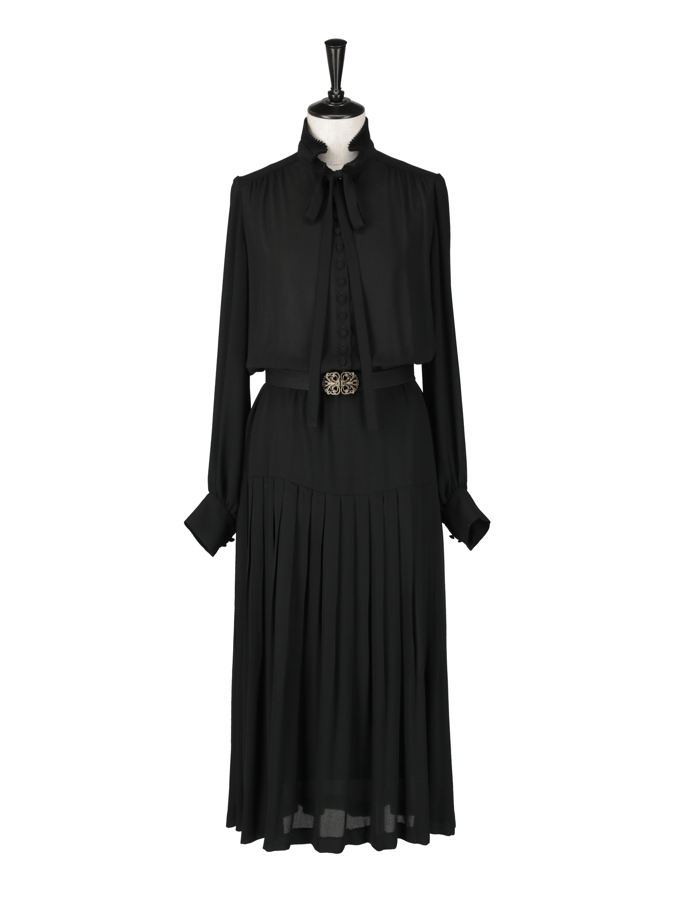 クレープ　プリーツドレス