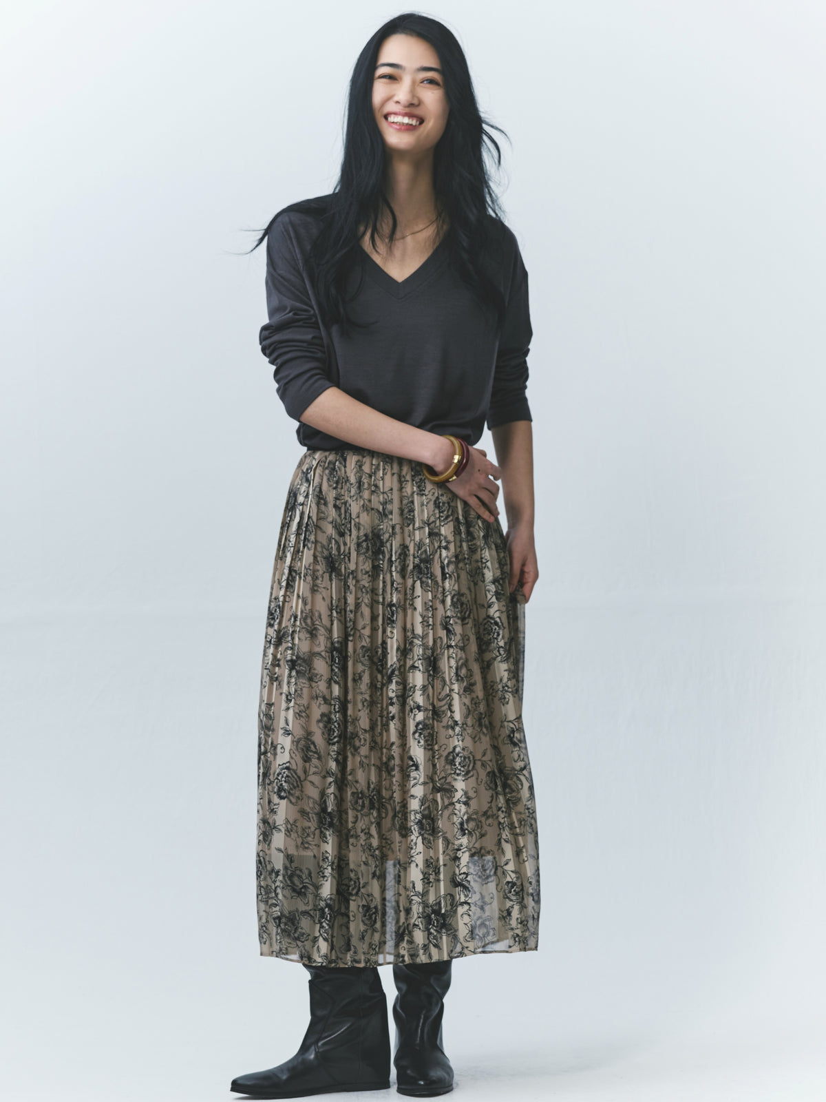Windy Rose Print Pleated Skirt